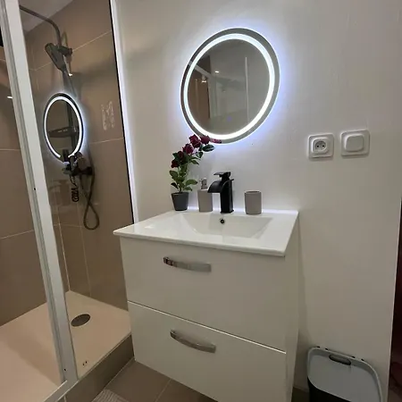 Appartamento Entier Avec Jacuzzi Proche Futuroscope *